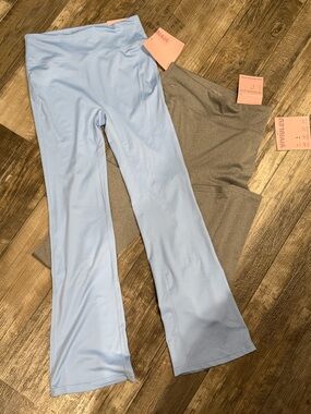 High-Rise Light Blue And Grey Flare Leggings - Women's Activewear